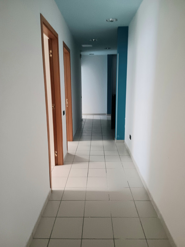 Immagine 2 di Ufficio in vendita  a Padova