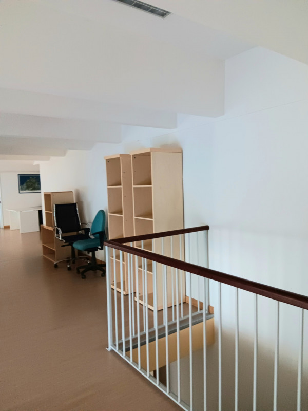 Immagine 6 di Ufficio in vendita  a Padova