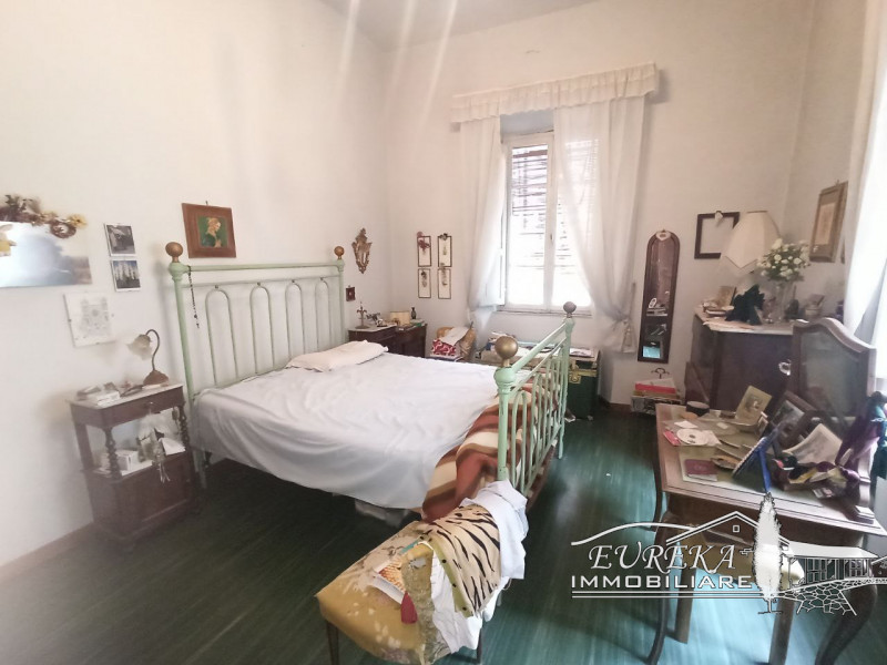 Immagine 18 di Appartamento in vendita  in via roma 152 a Castiglione Del Lago