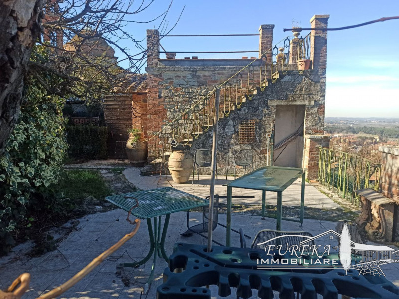 Immagine 32 di Appartamento in vendita  in via roma 152 a Castiglione Del Lago