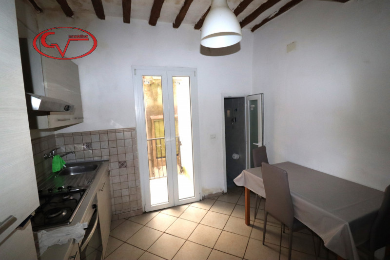 Immagine 2 di Appartamento in vendita  in via Roma a Montevarchi