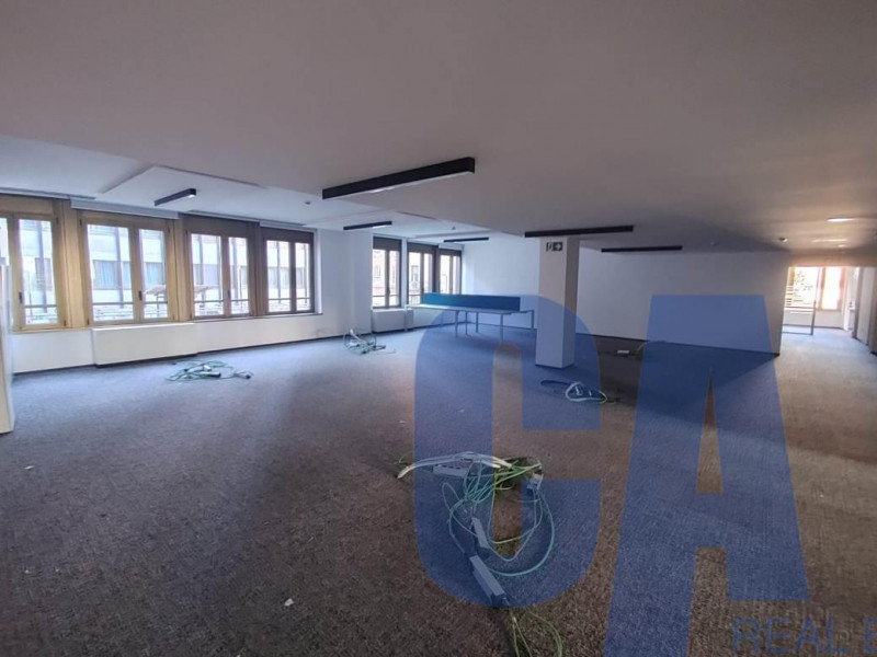 Immagine 3 di Ufficio in affitto  in VIA COPERNICO a Milano