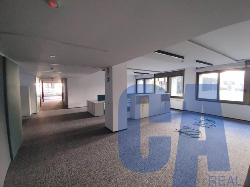 Immagine 13 di Ufficio in affitto  in VIA COPERNICO a Milano