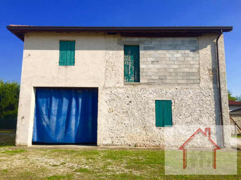 Immagine 4 di Rustico / casale in vendita  a Nervesa Della Battaglia