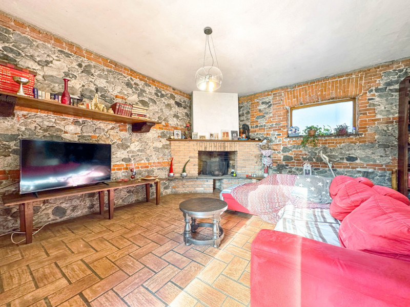 Immagine 6 di Casa indipendente in vendita  in Cascina Lama a Lenta