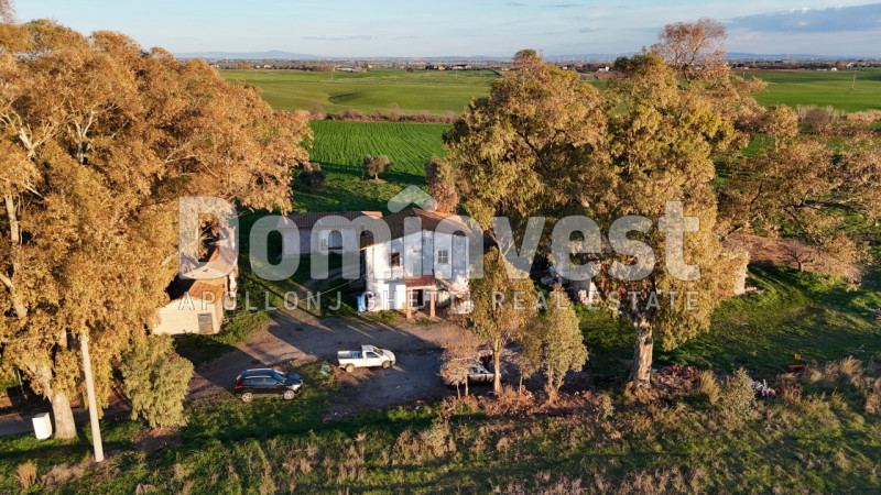 Immagine 17 di Rustico / casale in vendita  in STRADA PROVINCIALE PESCIA ROMANA a Capalbio