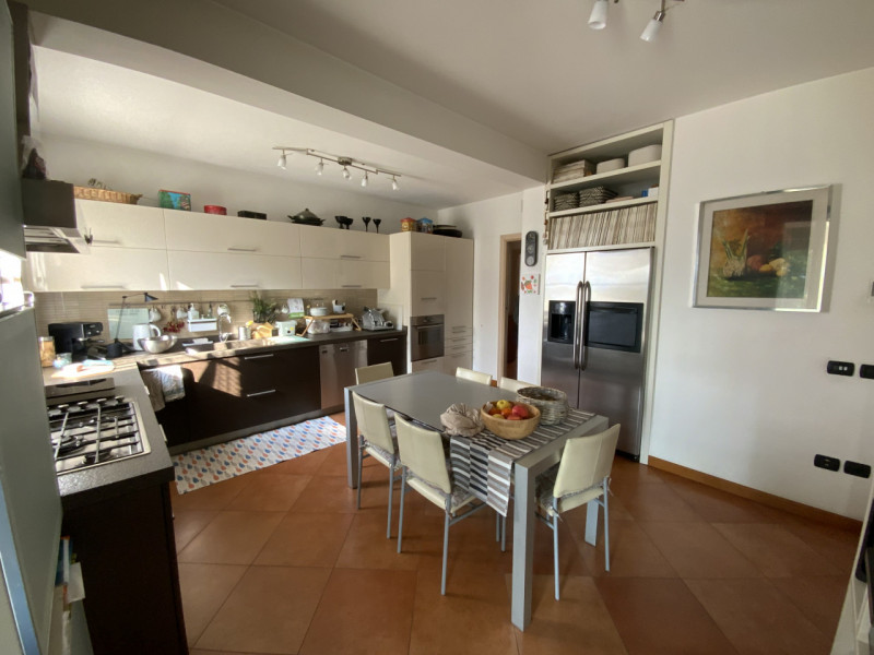 Immagine 4 di Villa in vendita  in PIAZZA LIBERAZIONE a Vo