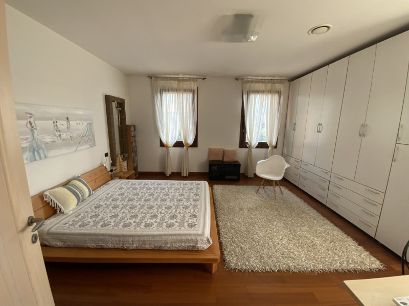 Immagine 12 di Villa in vendita  in PIAZZA LIBERAZIONE a Vo