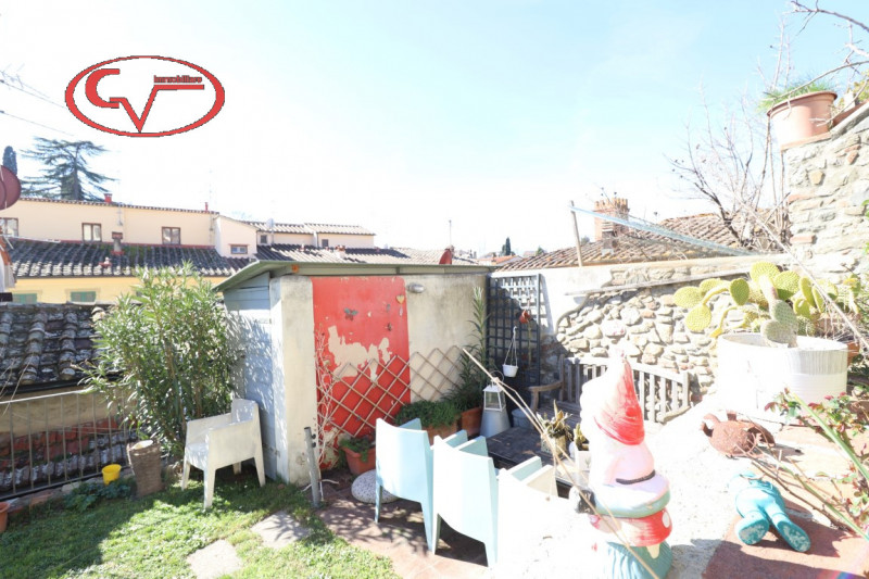 Immagine 36 di Villetta a schiera in vendita  in Via Roma a Bucine