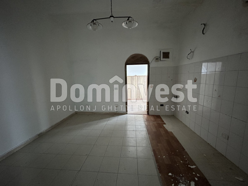 Immagine 10 di Palazzo in vendita  in Via Farini a Orbetello