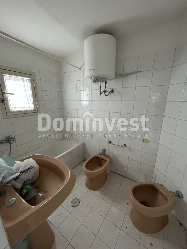 Immagine 24 di Palazzo in vendita  in Via Farini a Orbetello