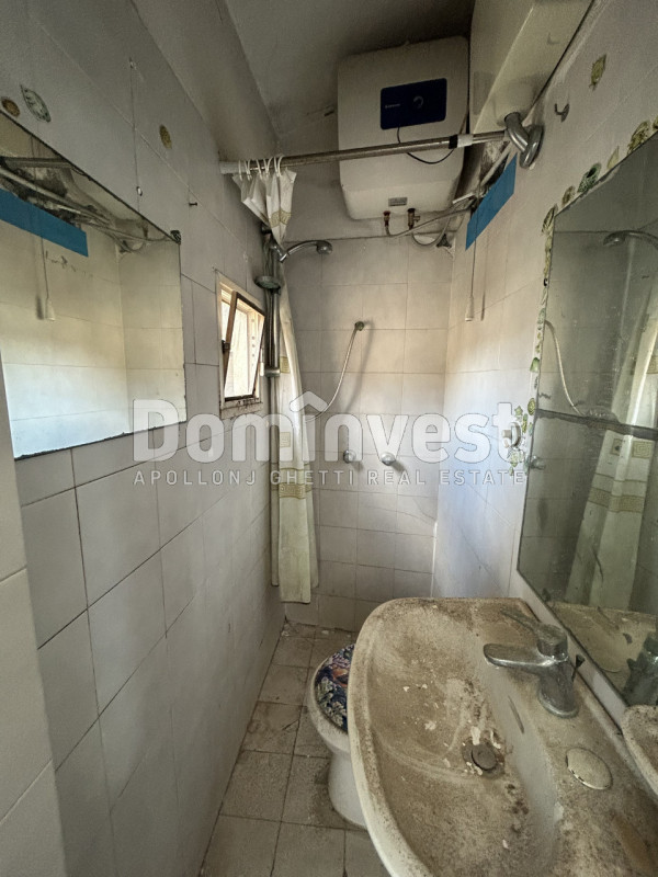 Immagine 32 di Palazzo in vendita  in Via Farini a Orbetello