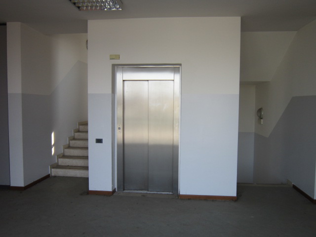 Immagine 23 di Ufficio in vendita  a Asola