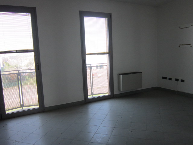 Immagine 25 di Ufficio in vendita  a Asola
