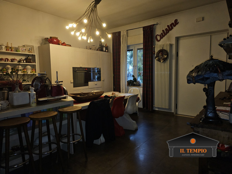 Immagine 5 di Casa bifamiliare in vendita  in VIA CAVOUR a Costabissara