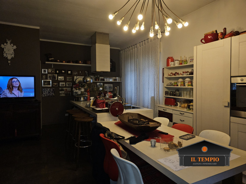 Immagine 6 di Casa bifamiliare in vendita  in VIA CAVOUR a Costabissara