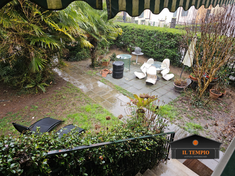 Immagine 11 di Casa bifamiliare in vendita  in VIA CAVOUR a Costabissara