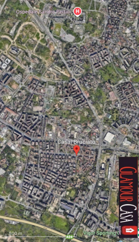 Immagine 2 di Appartamento in vendita  in Via Eugenio Checchi a Roma