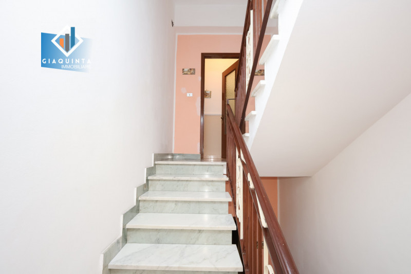 Immagine 4 di Casa indipendente in vendita  in via Vittorio Veneto n.152 a Ramacca
