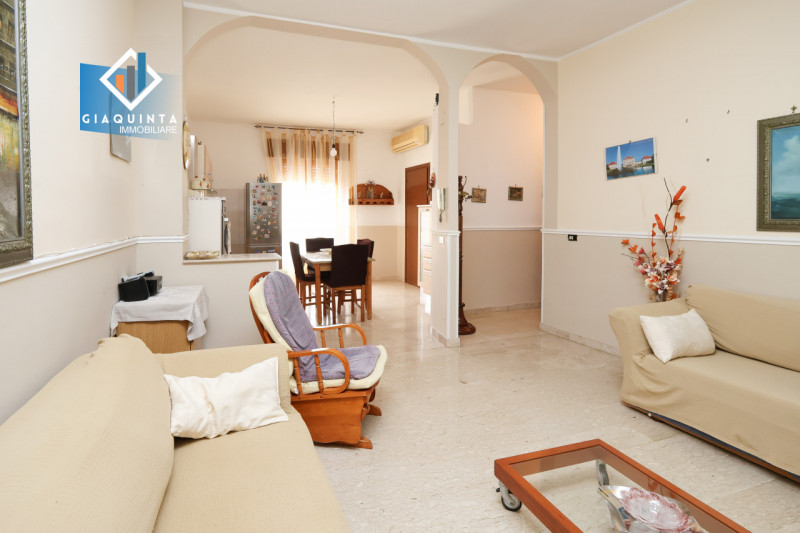 Immagine 6 di Casa indipendente in vendita  in via Vittorio Veneto n.152 a Ramacca