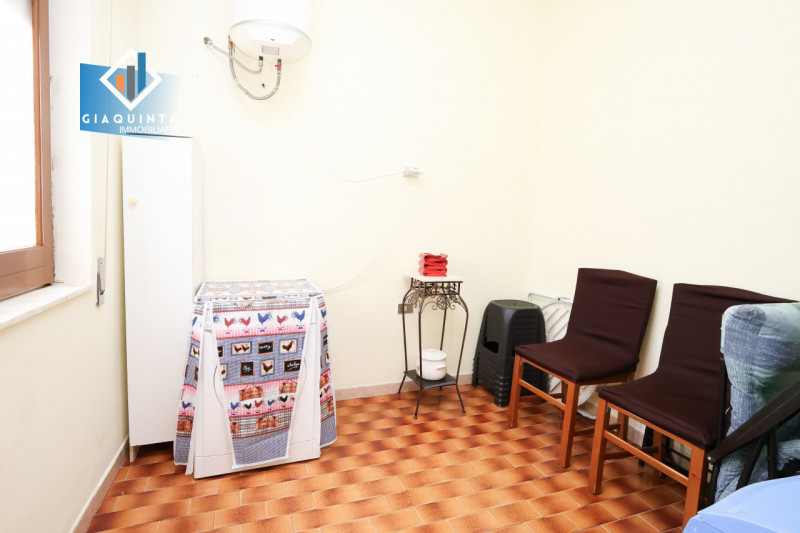 Immagine 10 di Casa indipendente in vendita  in via Vittorio Veneto n.152 a Ramacca