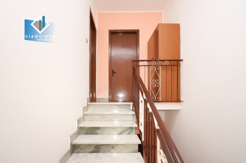 Immagine 11 di Casa indipendente in vendita  in via Vittorio Veneto n.152 a Ramacca