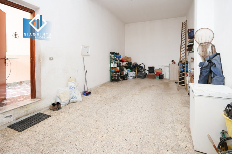 Immagine 20 di Casa indipendente in vendita  in via Vittorio Veneto n.152 a Ramacca