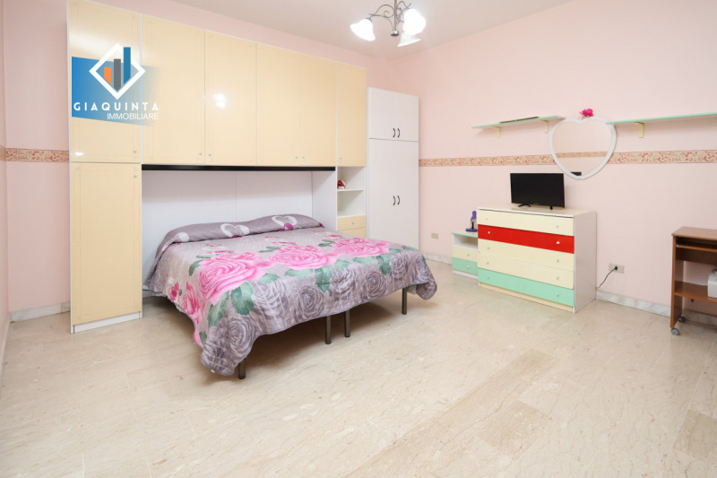 Immagine 22 di Casa indipendente in vendita  in via Vittorio Veneto n.152 a Ramacca