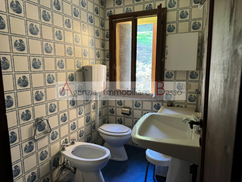 Immagine 14 di Villa in vendita  in MONTEGROTTO a Montegrotto Terme