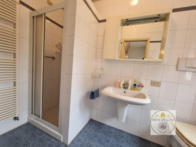 Immagine 7 di Casa bifamiliare in vendita  in via tito livio a Este