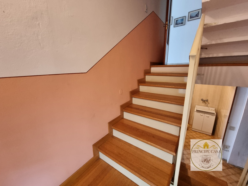 Immagine 8 di Casa bifamiliare in vendita  in via tito livio a Este