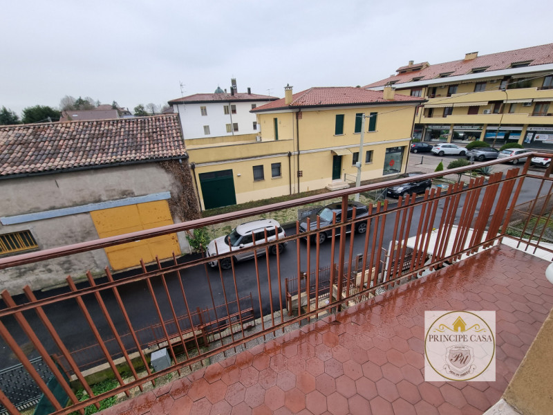 Immagine 18 di Casa bifamiliare in vendita  in via tito livio a Este