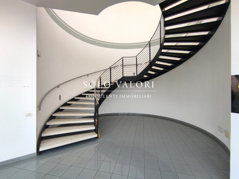 Immagine 2 di Ufficio in affitto  a Castelfranco Veneto