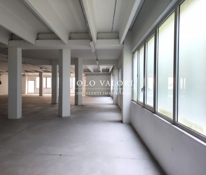 Immagine 5 di Ufficio in affitto  a Castelfranco Veneto