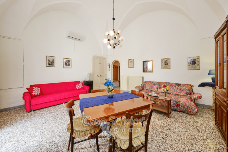 Immagine 21 di Casa indipendente in vendita  in Via San Pasquale a Parabita