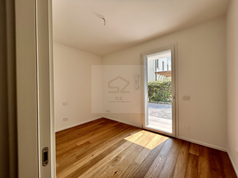 Immagine 10 di Appartamento in vendita  in via comino a Padova