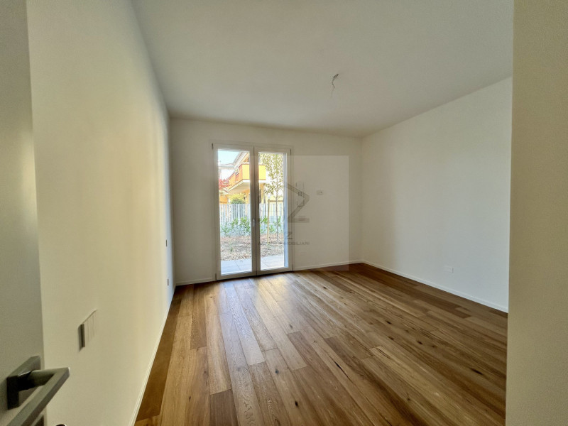 Immagine 13 di Appartamento in vendita  in via comino a Padova