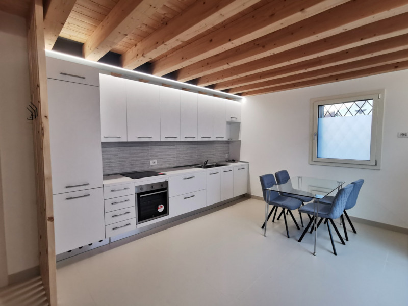 Immagine 1 di Appartamento in affitto  a Soave