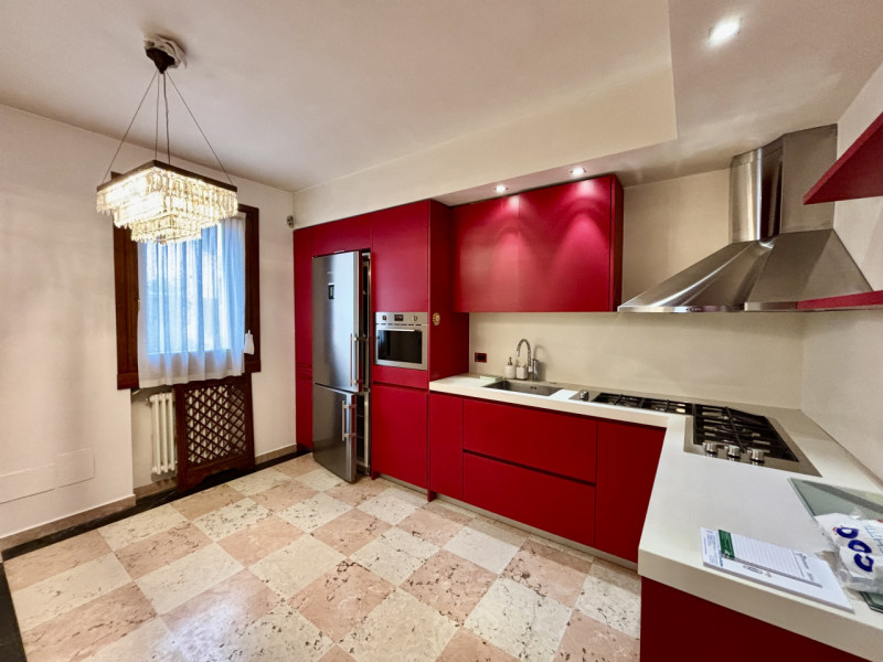 Immagine 1 di Casa indipendente in vendita  in Riviera San Benedetto a Padova
