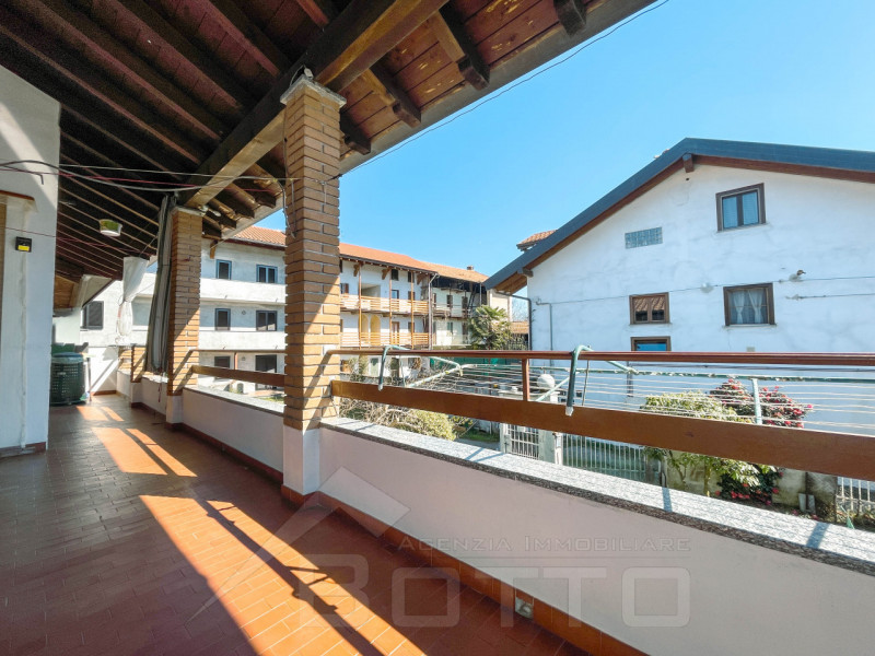 Immagine 10 di Casa bifamiliare in vendita  in Via Oioli 27 a Gattico-Veruno