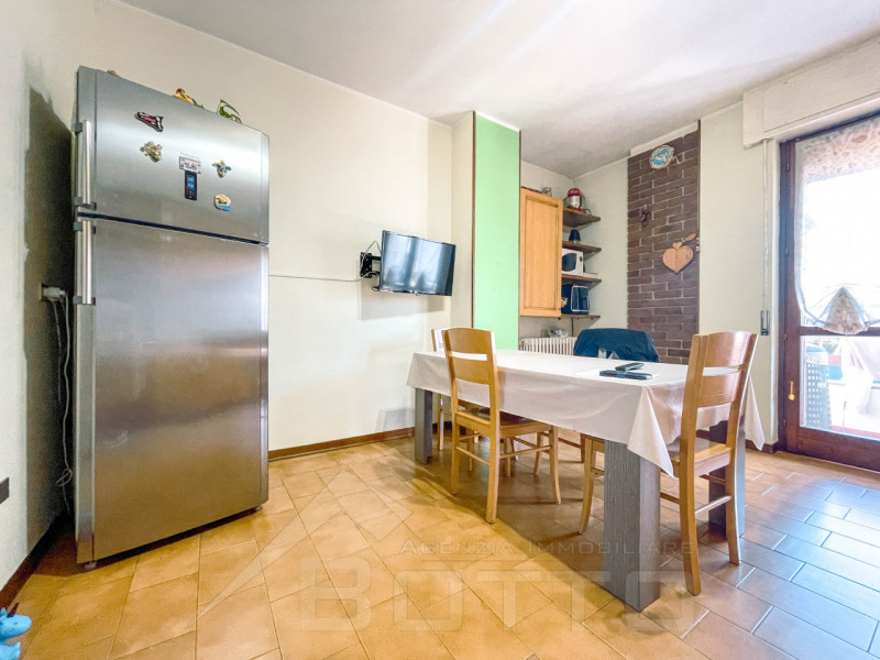 Immagine 12 di Casa bifamiliare in vendita  in Via Oioli 27 a Gattico-Veruno