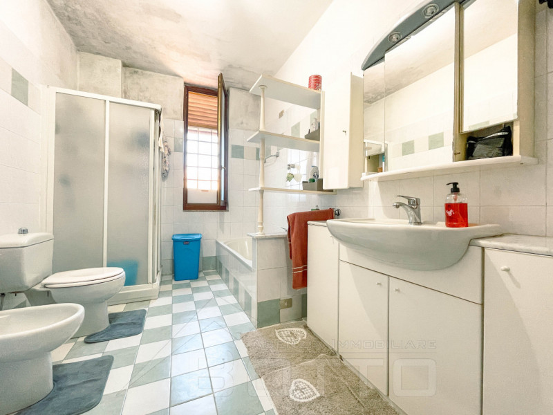 Immagine 15 di Casa bifamiliare in vendita  in Via Oioli 27 a Gattico-Veruno