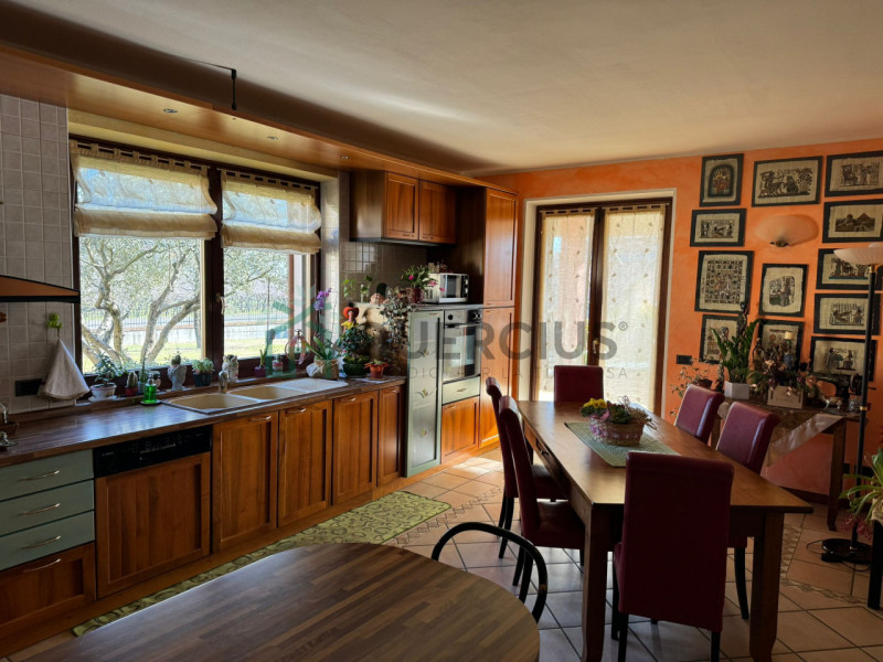 Immagine 2 di Casa indipendente in vendita  in Via Costeggiola a Soave