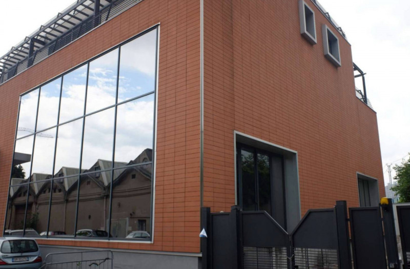 Immagine 2 di Ufficio in vendita  a Brescia