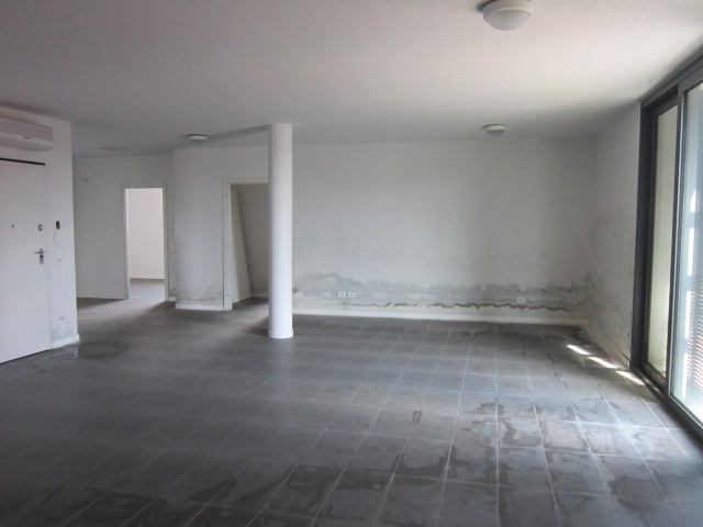 Immagine 13 di Ufficio in vendita  a Brescia