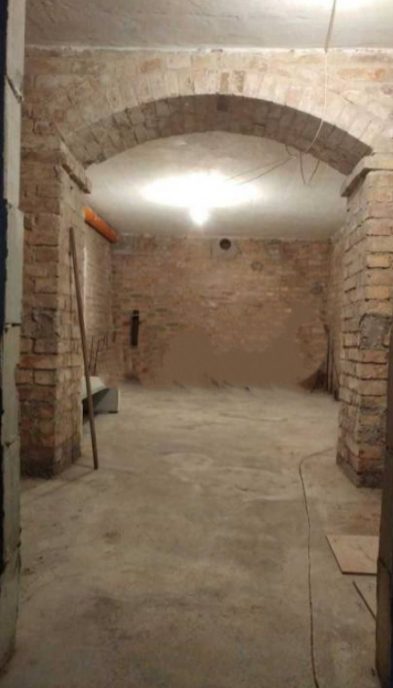 Immagine 1 di Magazzino in vendita  in Via Mazzini a San Giovanni Valdarno