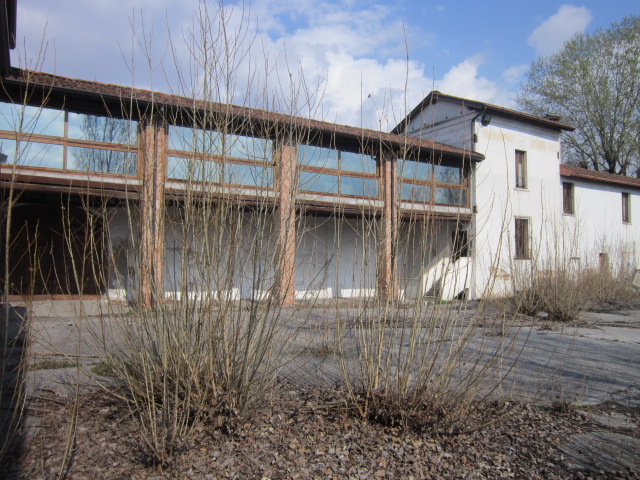 Immagine 6 di Palazzo in vendita  a Brescia