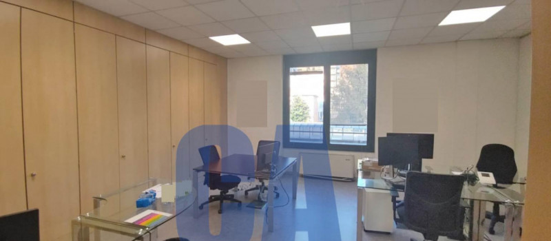 Immagine 6 di Ufficio in affitto  in VIALE CERTOSA a Milano
