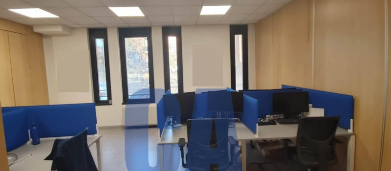 Immagine 11 di Ufficio in affitto  in VIALE CERTOSA a Milano