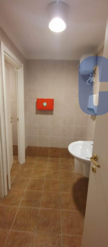 Immagine 14 di Ufficio in affitto  in VIALE CERTOSA a Milano